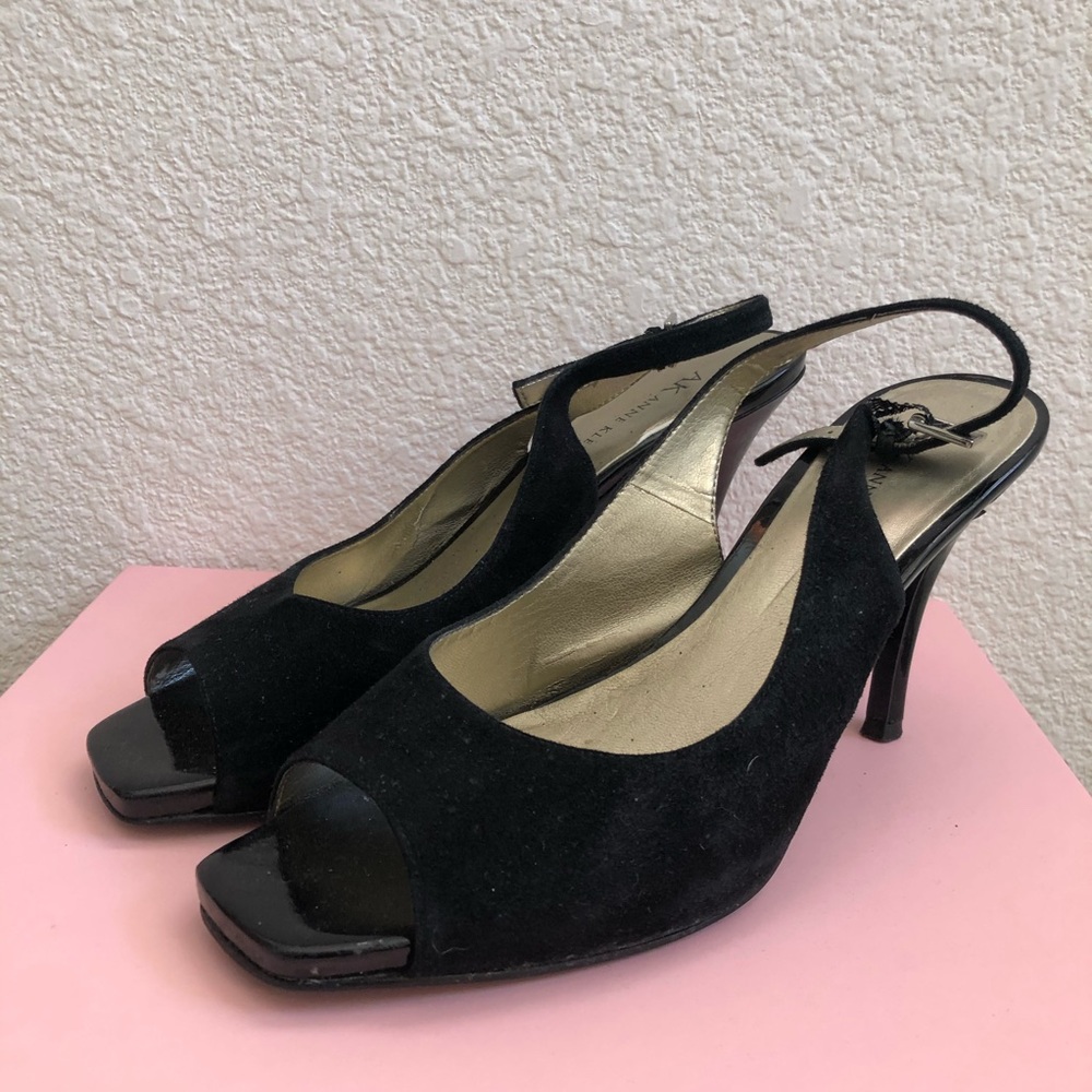 Anne Klein sling back 90’s peep toes